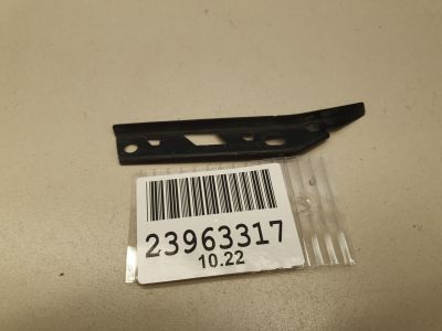 Кронштейн бампера переднего правый для Mercedes C-klasse W204 2007-2015