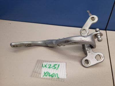 Петля двери багажника правая для Mercedes R-klasse W251 2005-2017