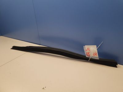 Накладка стекла задней левой двери для Nissan Qashqai J11E 2014-