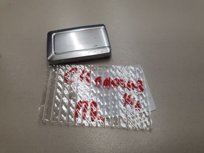 Заглушка двери передняя правая для Citroen C4 Cactus 2014-