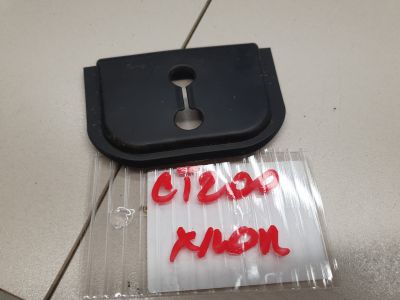 Накладка ответной часть замка багажника для Lexus CT 200H 2010-2018