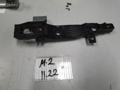 Кронштейн ручки двери передней левой для Mazda 2 DE 2007-2014