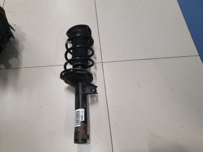 Амортизатор передний левый для Volkswagen Passat B8 2015-