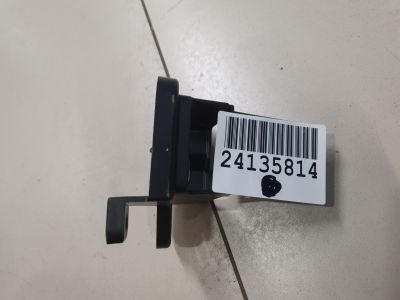 Кронштейн бампера переднего правый для Mazda 3 BM 2013-2018