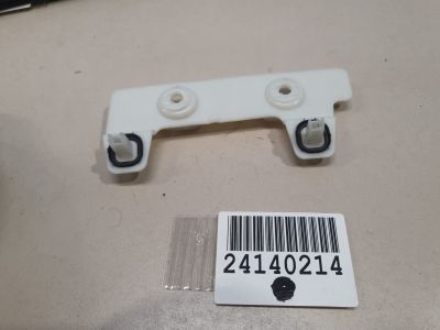 Кронштейн полки багажника левый для Volvo XC40 2017-