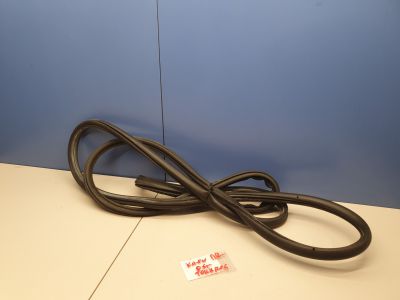 Уплотнитель двери передней правой для Volkswagen Touareg 2002-2010