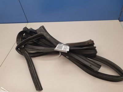 Уплотнитель двери задней левой для Nissan X-Trail T31 2007-2014