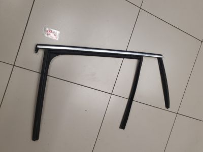 Уплотнитель стекла двери задний левый для Skoda Octavia A7 2013-2020