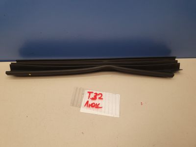 Уплотнитель стекла люка для Nissan X-Trail T32 2014-