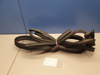 Уплотнитель двери передней левой для Nissan Micra K12E 2002-2010