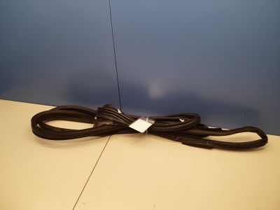 Уплотнитель двери передней правой для Lexus GS S190 2005-2011