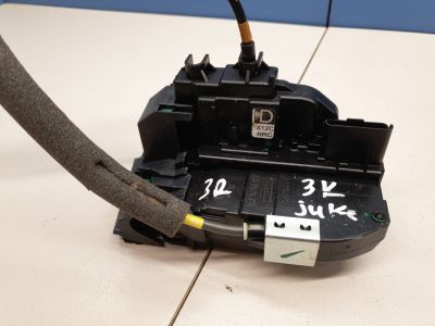 Замок двери задней правой для Nissan Juke 2010-2019