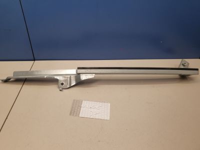 Направляющая стекла задней правой двери для Nissan Juke 2010-2019