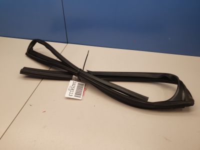 Уплотнитель стекла двери задний левый для Mazda 6 GJ 2013-2019