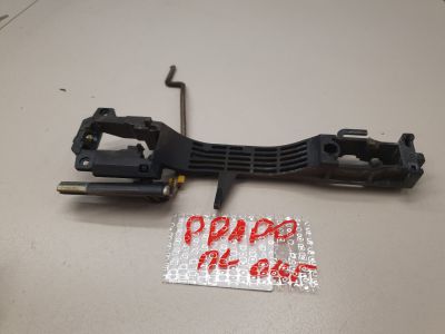 Кронштейн ручки двери передней левой для Toyota Land Cruiser Prado 120 2002-2009