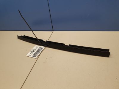 Направляющая стекла задней левой двери для Mercedes E-klasse W212 2009-2016