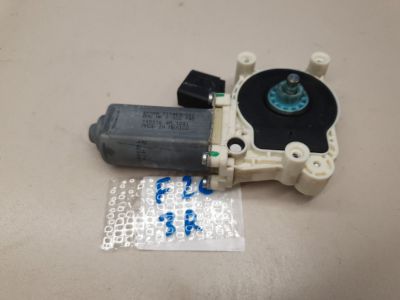 Моторчик стеклоподъёмника задний правый для BMW X4 F26 2014-2018