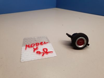 Кнопка открывания двери задней правой для Tesla Model X 2015-