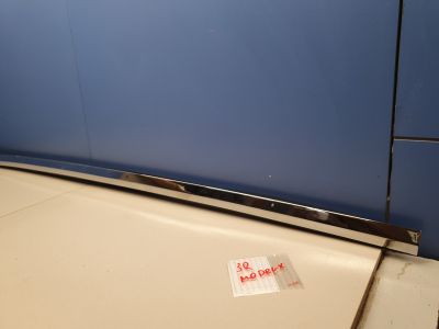 Молдинг стекла задней правой двери для Tesla Model X 2015-