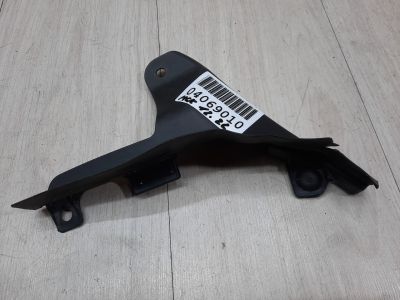 Кожух петли капота правый для Mercedes B-klasse W246 2011-2018