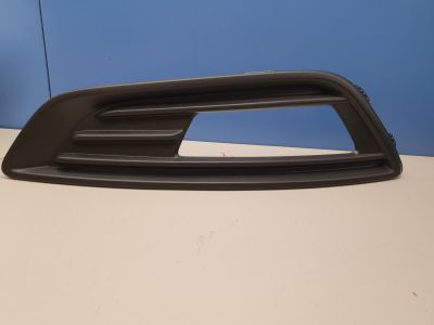 Решётка в бампер правая для Ford Focus 3 2011-2019