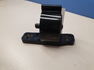 Петля двери передней правой нижняя для Mercedes E-klasse W213 2016-