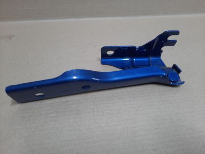 Петля капота левая для Volkswagen Polo Sedan 2011-