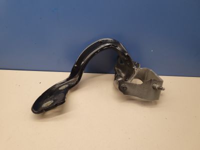 Петля двери багажника правая для Audi A4 B9 Allroad 2016-