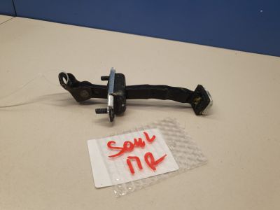 Ограничитель двери передней правой для KIA Soul 2019-