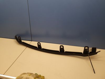 Уплотнитель двери передней левой для Mercedes CLS-klasse W218 2010-2017