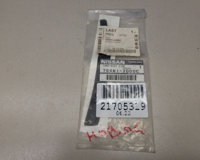 Наклейка на стойку двери для Nissan Qashqai J10 2006-2014