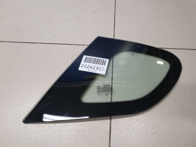 Стекло кузовное заднее правое глухое для Lexus CT 200H 2010-2018