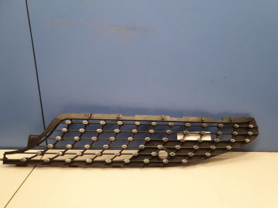 Накладка решетки радиатора левая нижняя для Mercedes CLA-klasse C118 2019-