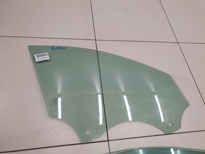 Стекло двери передней правой для Jaguar E-PACE X540 2017-