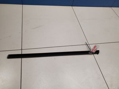 Накладка стекла передней левой двери для Skoda Octavia A7 2013-2020