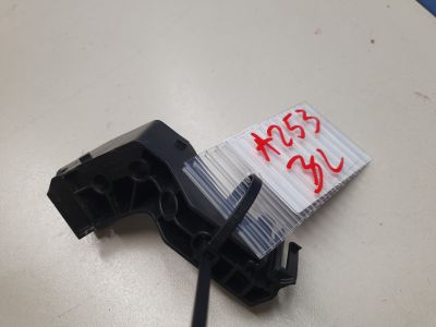 Кронштейн замка двери задний левый для Mercedes GLC-klasse X253 2015-