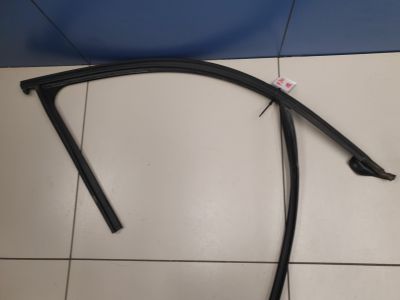 Уплотнитель стекла передней правой двери для BMW 1 F20 F21 2011-2019