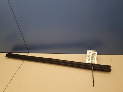 Накладка стекла задней левой двери для Nissan Qashqai J10 2006-2014