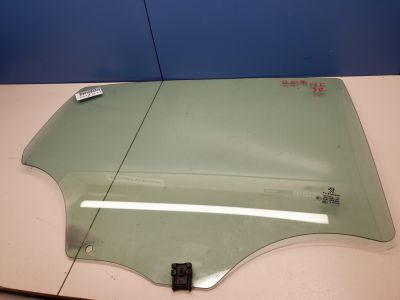 Стекло двери задней правой для Peugeot 208 2012-2019