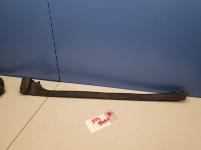 Уплотнитель двери задней правой для Land Rover Discovery Sport 2014-