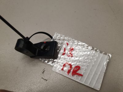 Петля двери передней правой нижняя для BMW i3 I01 2013-2023