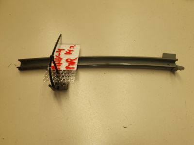 Направляющая стекла передней правой двери для Toyota RAV 4 2013-2019