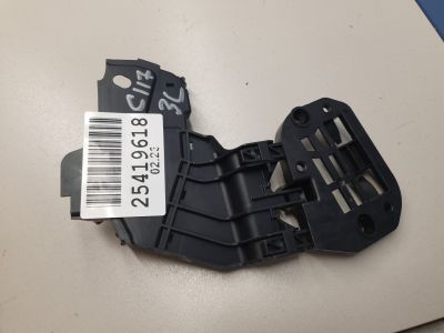 Кронштейн замка двери задний левый для Mercedes CLA-klasse C117 2013-2019