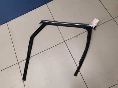 Уплотнитель стекла двери задний правый для Audi Q5 FY 2017-