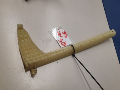 Направляющая стекла задней правой двери для Audi Q5 FY 2017-