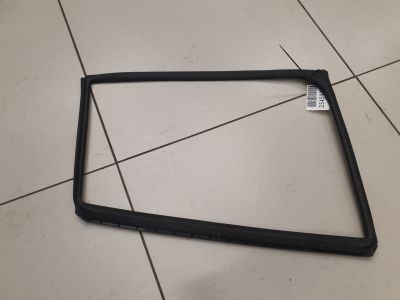 Уплотнитель стекла двери задний правый для Porsche Panamera 2010-2016