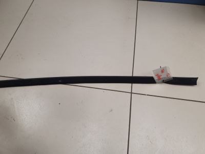 Накладка стекла передней левой двери для Ford Kuga 2012-2019