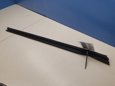 Накладка стекла задней левой двери для Ford Kuga 2012-2019