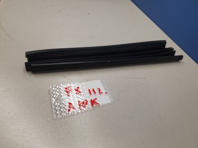 Уплотнитель стекла люка для Infiniti FX QX70 S51 2008-2017