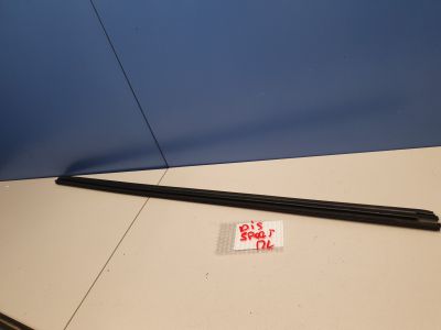 Накладка стекла передней левой двери для Land Rover Discovery Sport 2014-